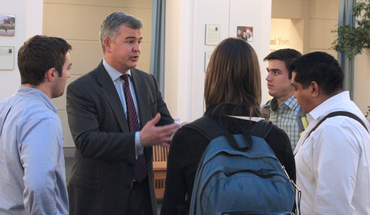 Daniel Gallagher talking to students