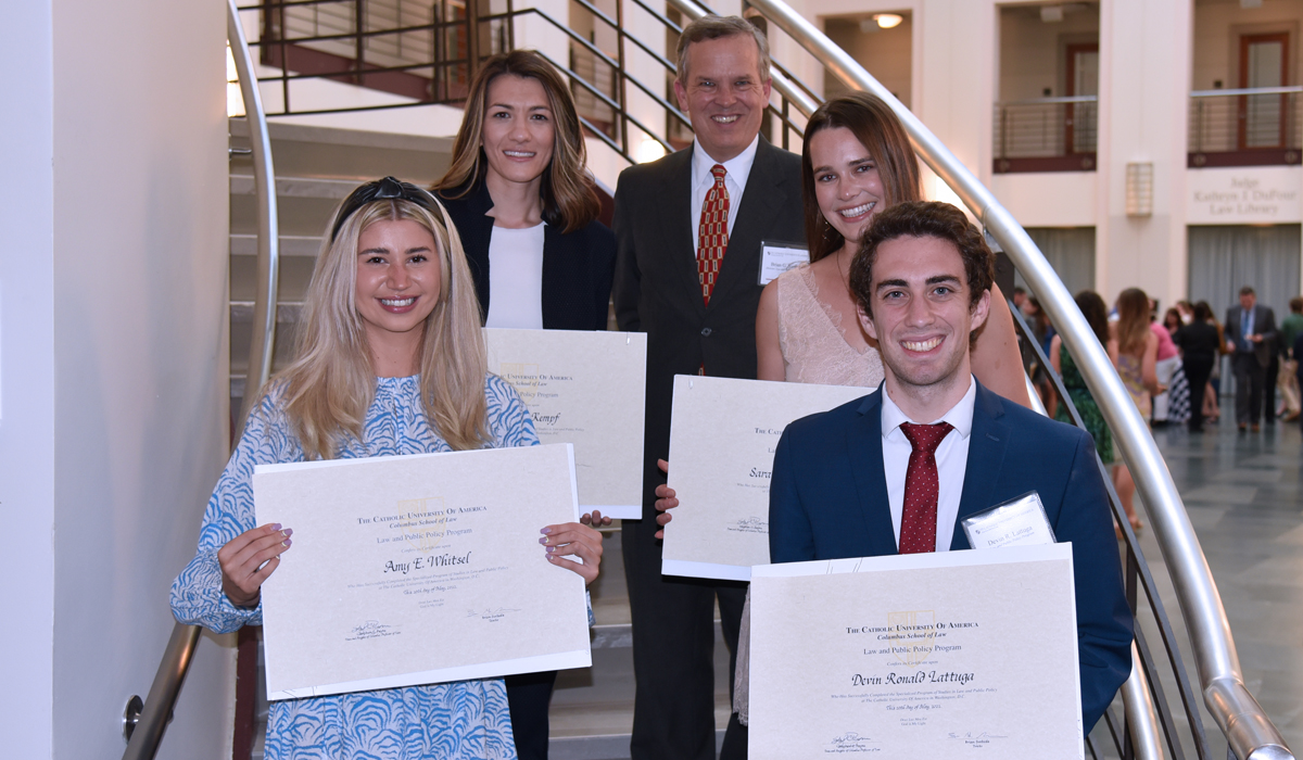 Law students at certificate ceremony