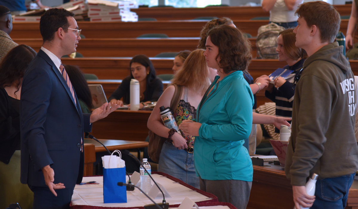Chris Carrara talking to students