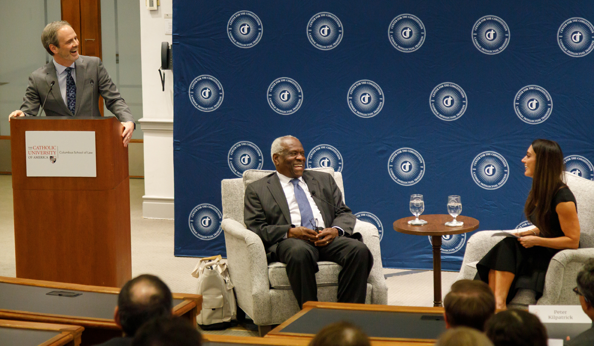 Dean Payne welcomes Justice Thomas and Professor Mascott