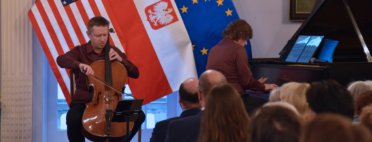 Cracow Duo, featuring cellist Jan Kalinowski and pianist Marek Szlezer