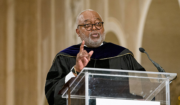 Judge Newman speaking at Commencement